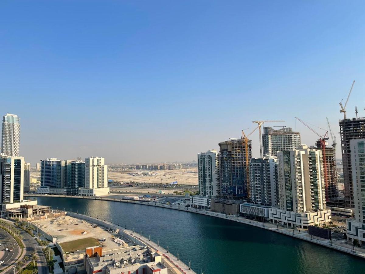 Luton Vacation Homes - Damac Maison Prive Studio, Canal View, Dubai - 16Ab03 외부 사진